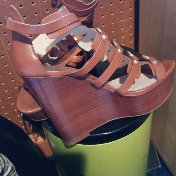Michael Kors shoes - Picture 3 of 4